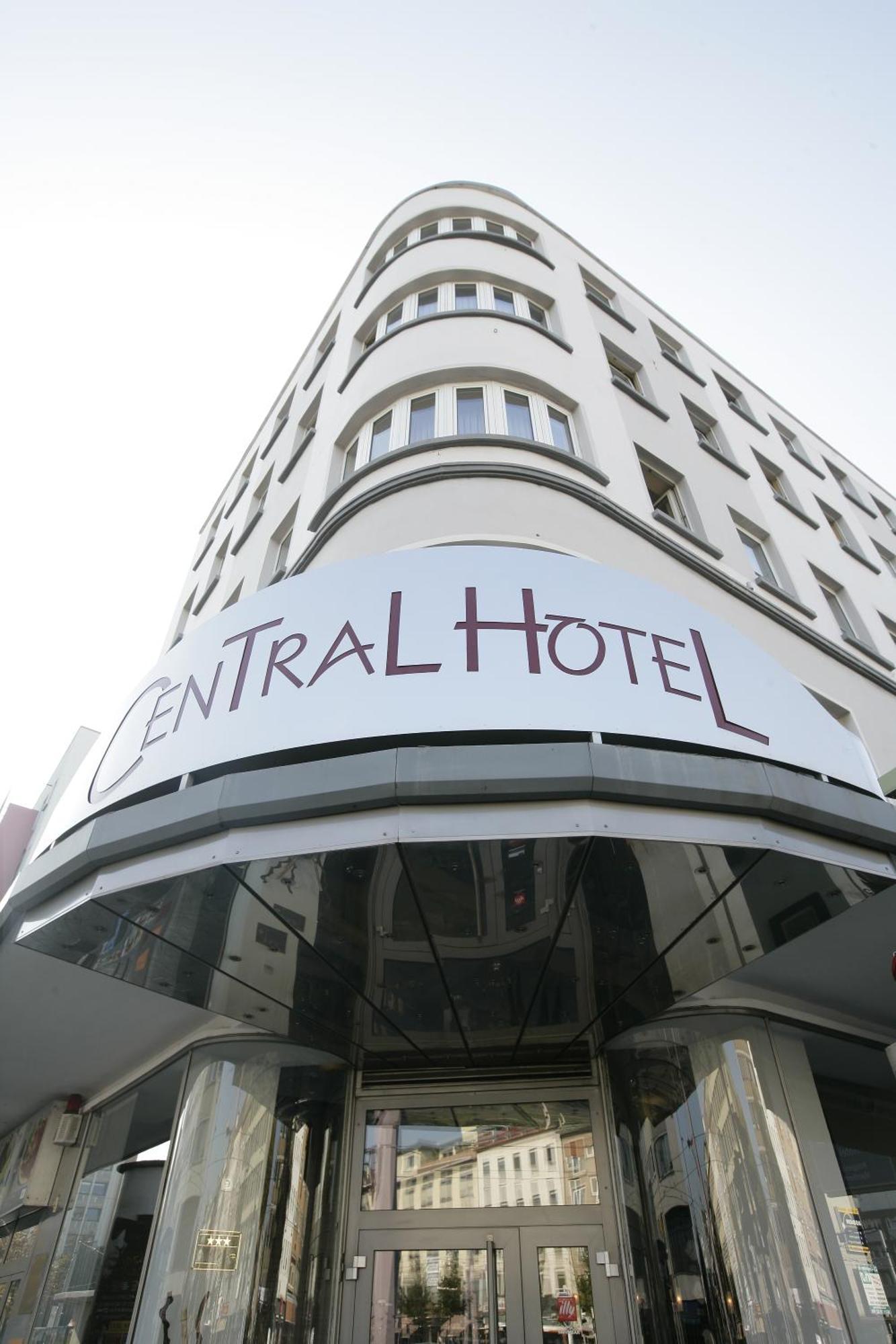 Central Hotel